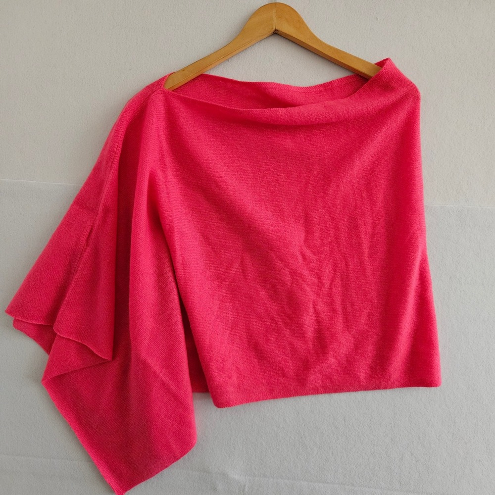 In 2 by In Cashmere Hot Pink 100% Cashmere Asymmetrical Poncho Topper One Size